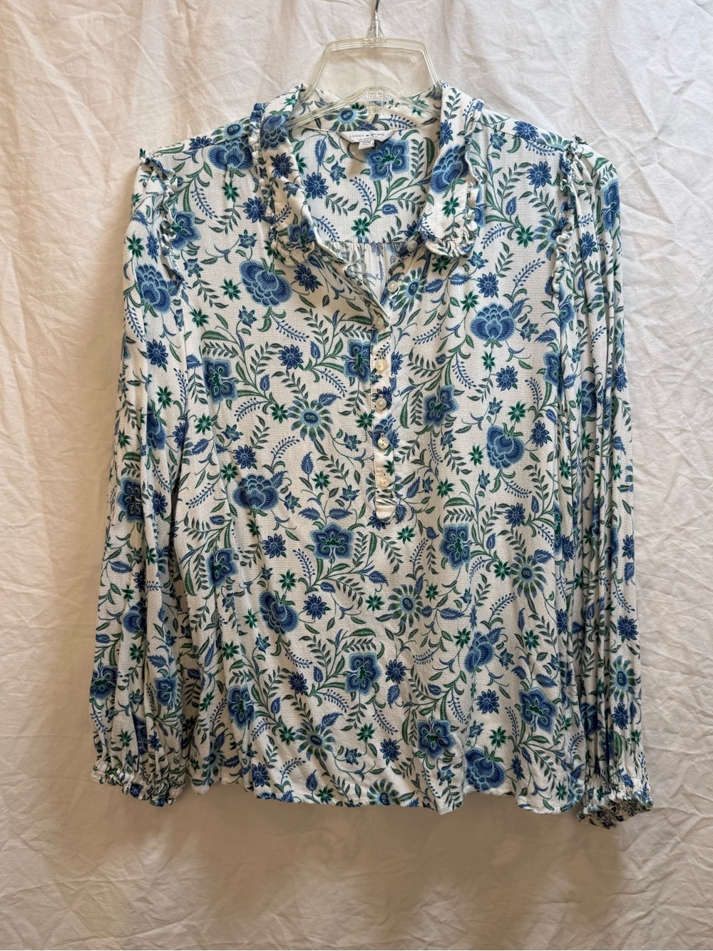 Ladies LUCKY BRAND Tunic Style Blouse with Blue & Green Floral Print. Size M.